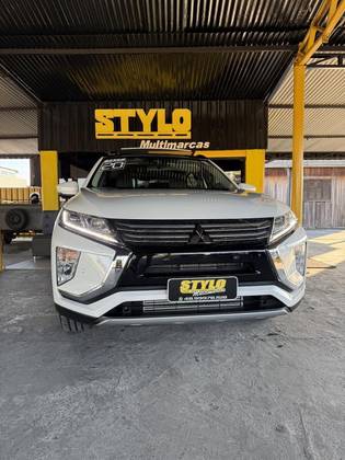 MITSUBISHI ECLIPSE CROSS 1.5 MIVEC TURBO GASOLINA HPE-S S-AWC CVT MITSUBISHI ECLIPSE CROSS 1.5 MIVEC TURBO GASOLINA HPE-S S-AWC CVT